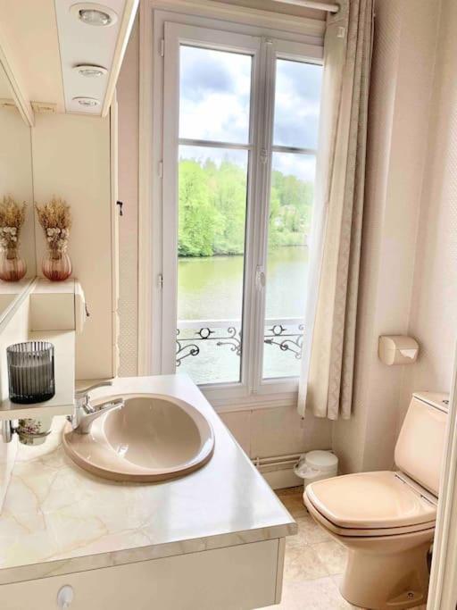 פיירפונד Maison De Charme Avec Vue Sur Chateau מראה חיצוני תמונה